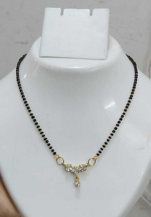 Boho Women Chain Pendant Choker Necklace Black Golden Jewelry Gift Light Weight