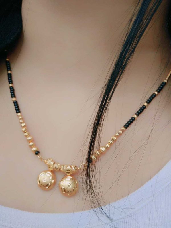 Boho Women Chain Pendant Choker Necklace Round Jewelry Gift