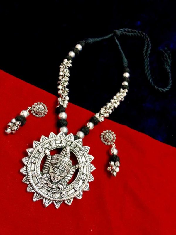Maa Durga Navratri Dokra Round Pendant Neckpiece Earring Set